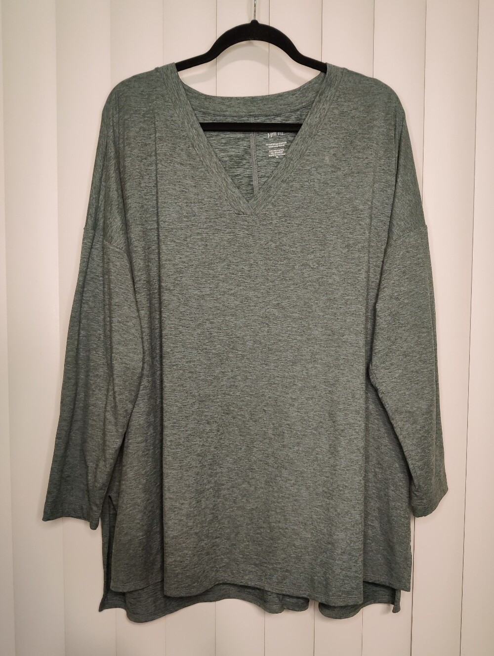 J. Jill Fit Supreme Stretch High-Low Tunic in Heather Green